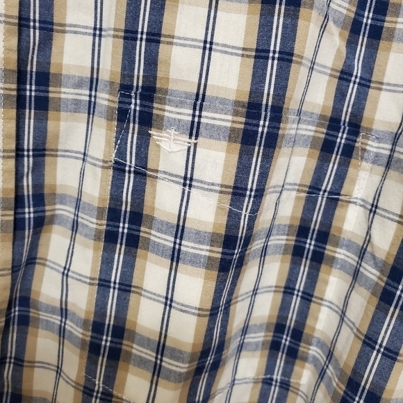 Dockers Plaid Button Down Shirt Size XL - Picture 3 of 5